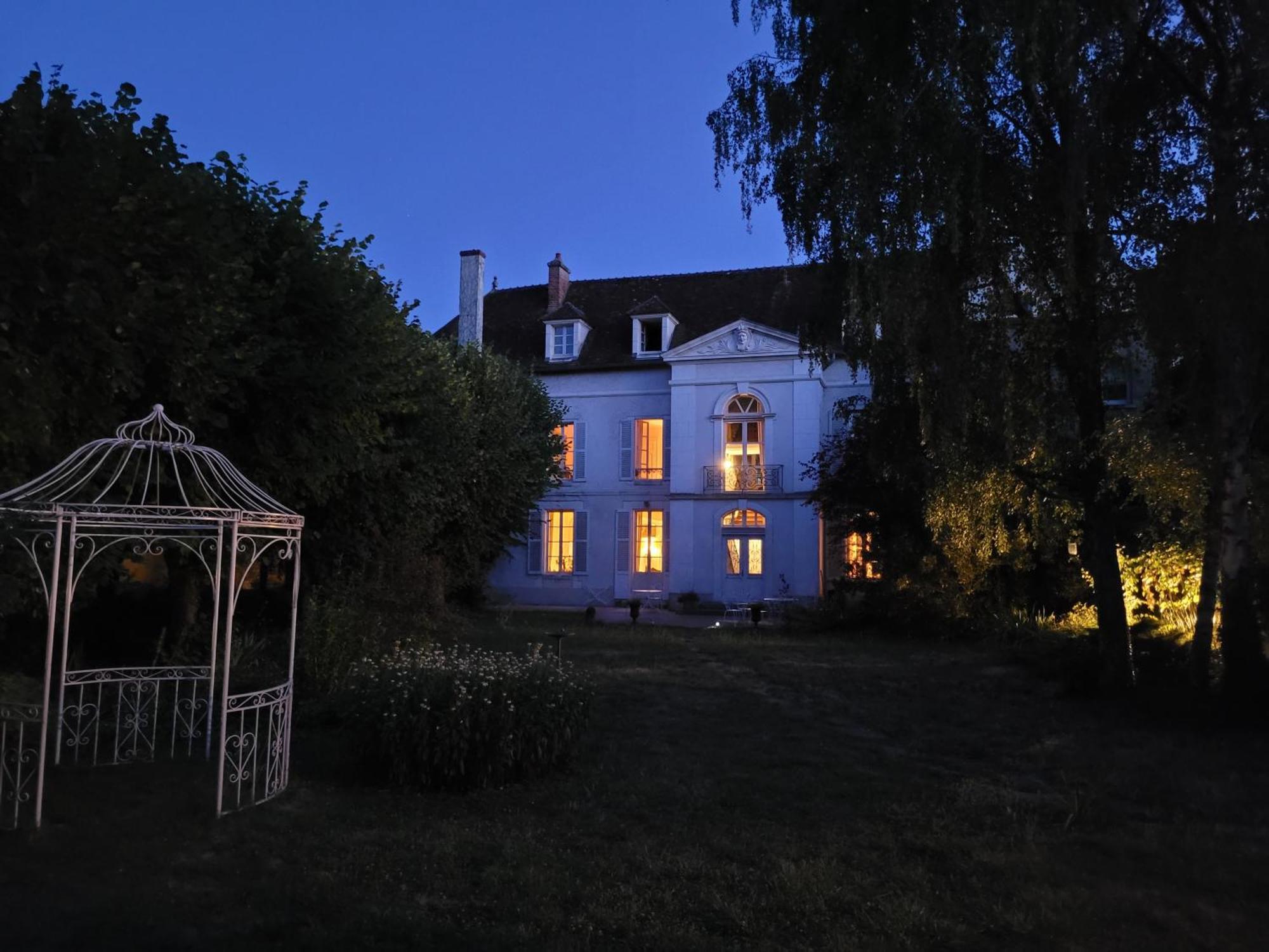 Saint-Eusebe Mansion - Hotel Particulier St-Eusebe Auxerre Εξωτερικό φωτογραφία